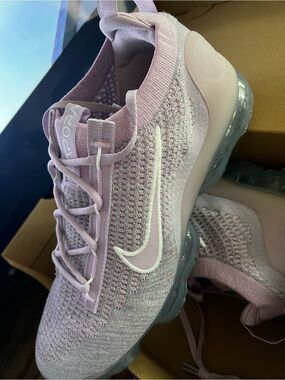 Nike Women’s Light Lavender Flyknit VaporMax Running Shoes